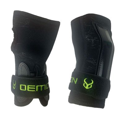 Протектор накитник DEMON Wrist Guard V2